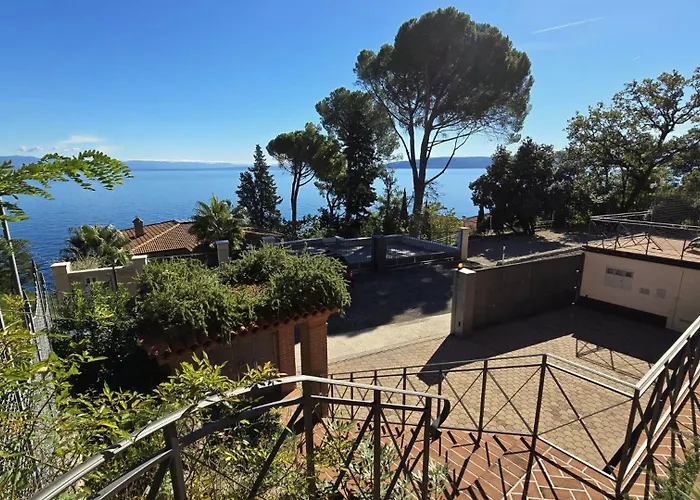 Willa Palazzo Del Mar Opatija By Guide