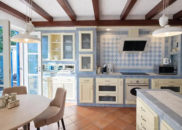 Villa Palazzo Del Mar Opatija By Guide *